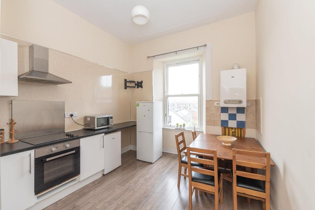 Spacious Ensuite Rooms In Edinburgh City Centre - Excellent Location Exterior photo