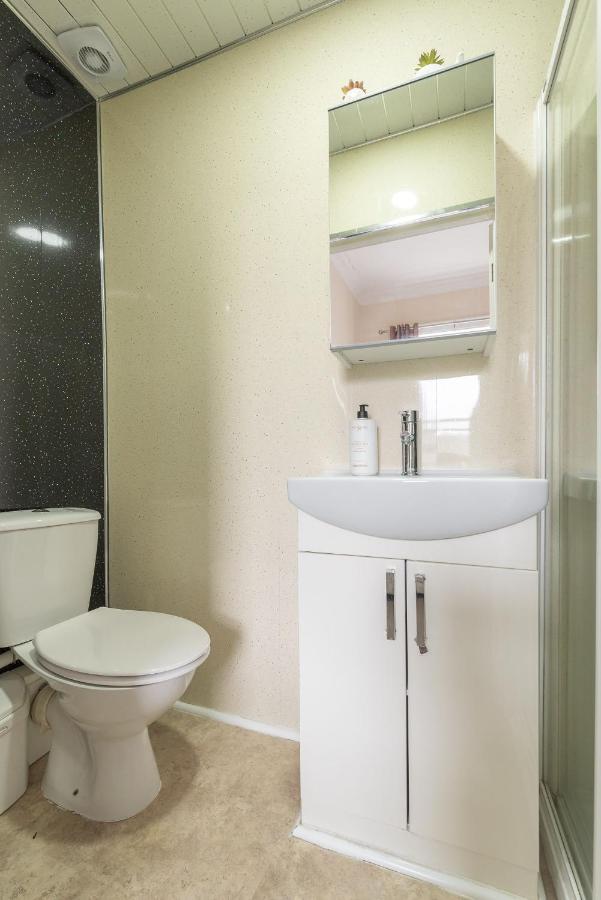 Spacious Ensuite Rooms In Edinburgh City Centre - Excellent Location Exterior photo